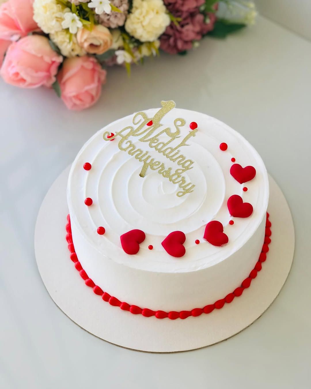 1st Wedding Anniversary Heart Cake