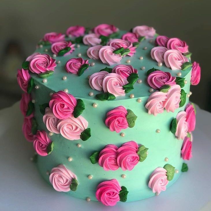 Elegant Floral Bloom Cake
