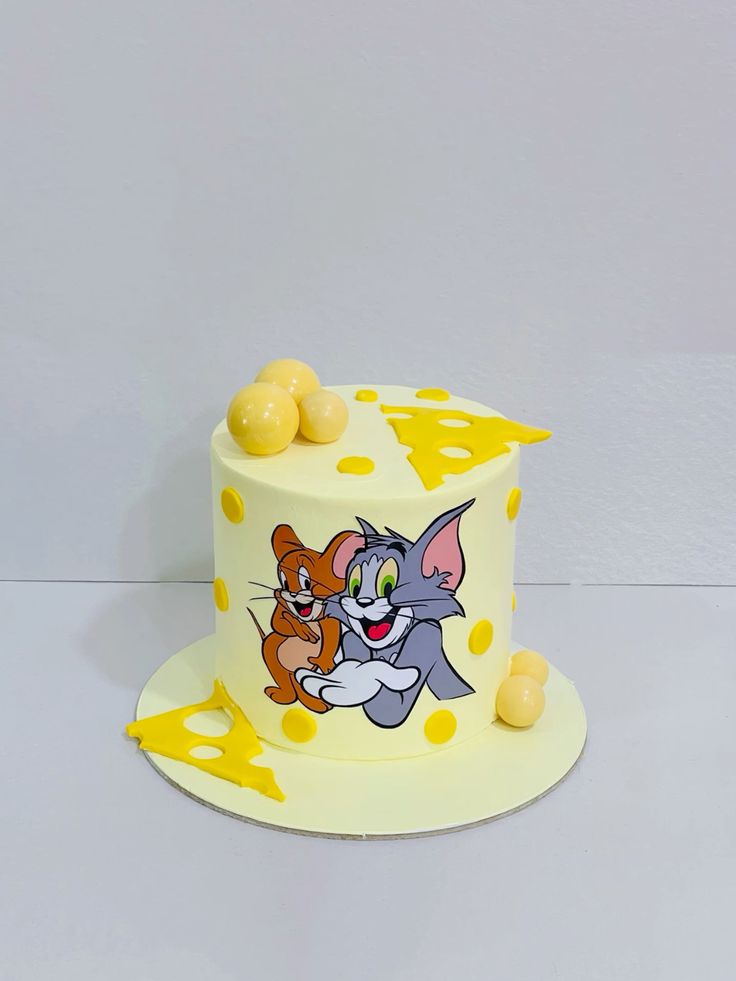 Tom & Jerry Cheese-Themed Cake