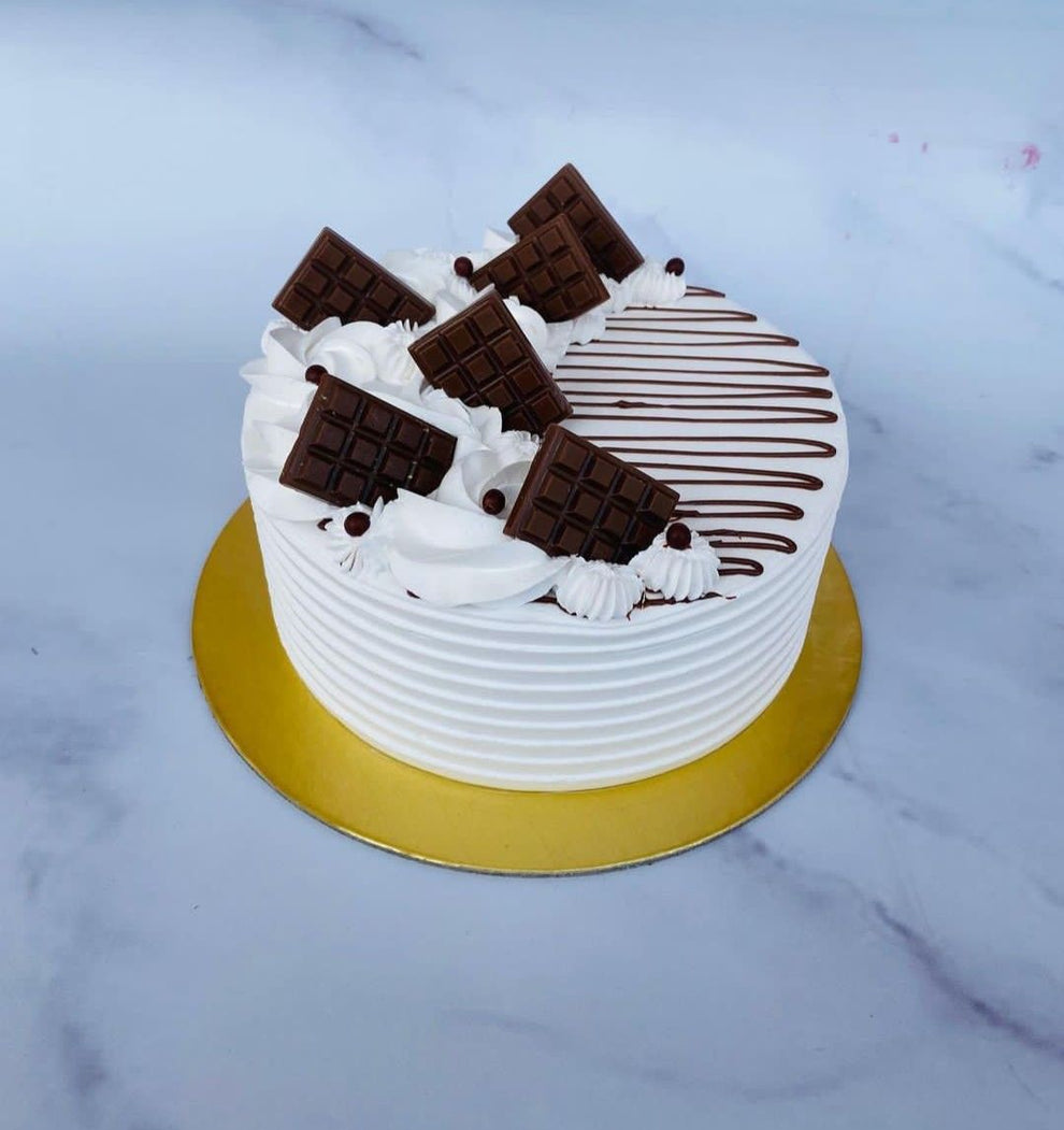 Classic Chocolate Bar Cake – Cakepulse