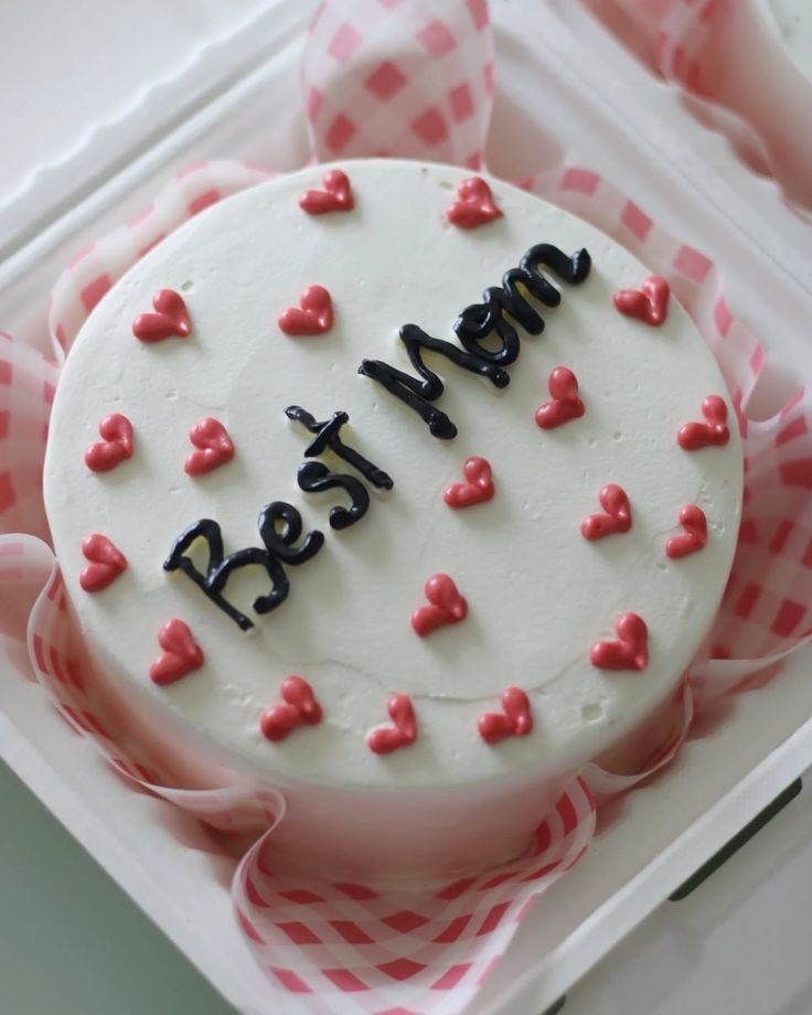 Mother Day Special Cake